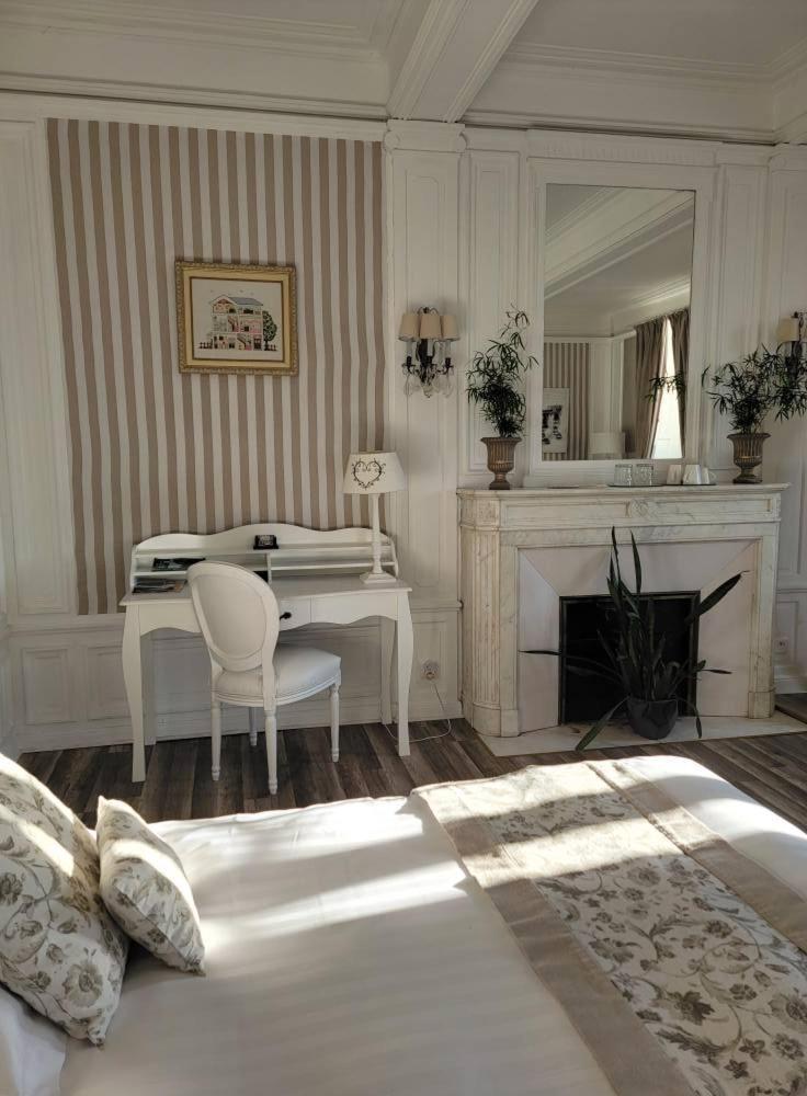 Maison D'Hotes "Les Jardins De Mazamet" Exterior photo